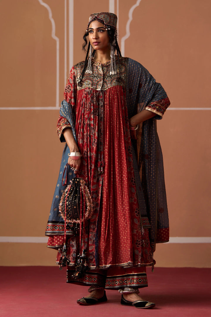 Vanya Kurta