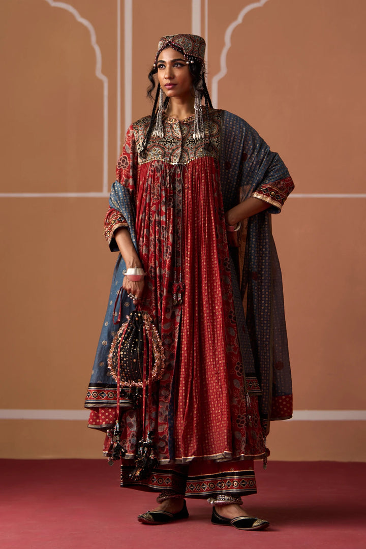 Tejas Dupatta