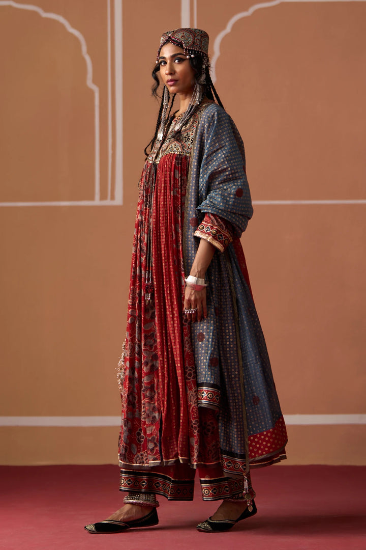 Tejas Dupatta