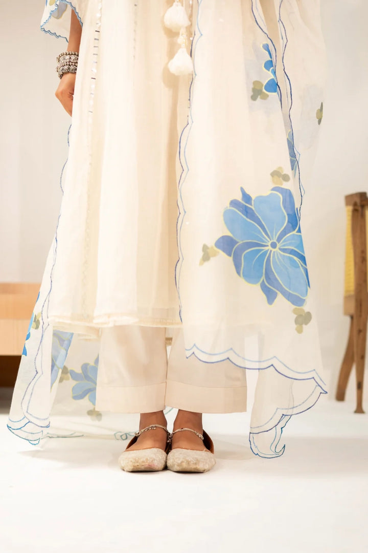 Zoya Mul Chanderi Anarkali Set in Off-White