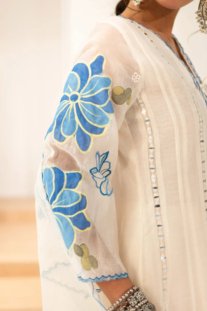 Zoya Mul Chanderi Anarkali Set in Off-White