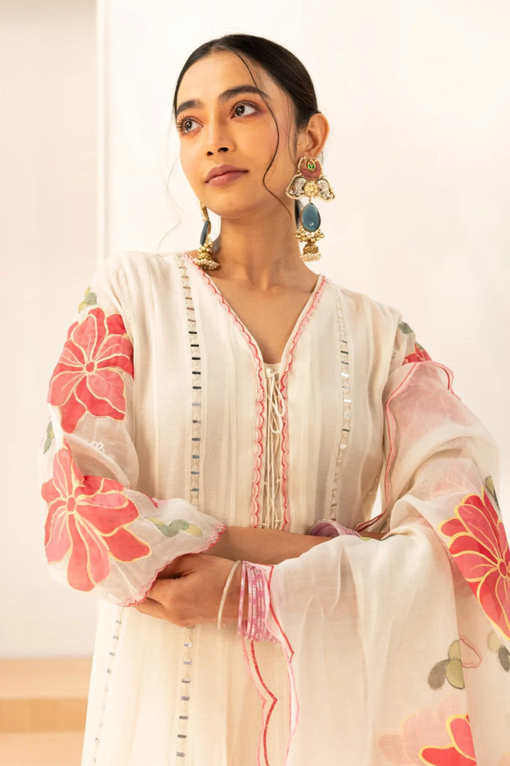 Zoya Mul Chanderi Anarkali Set in Off-White