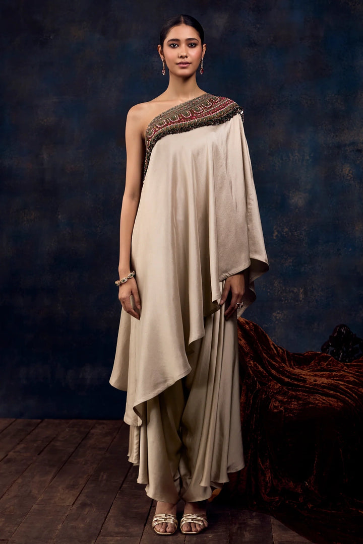 AV Dori Thread Off Shoulder Dress