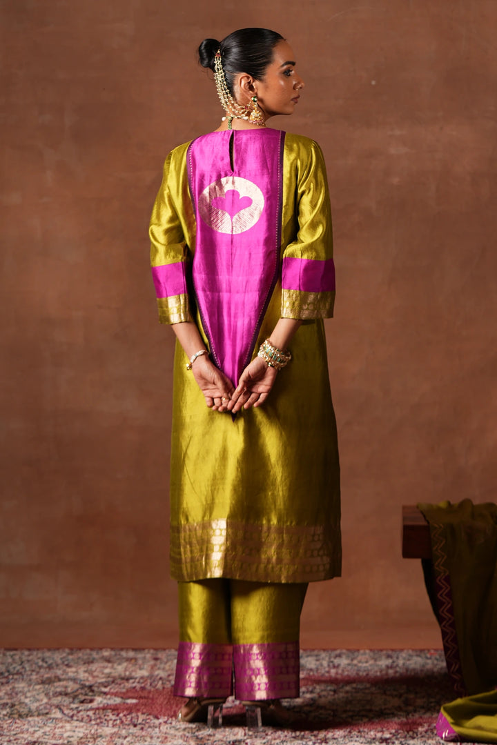 The Lime Green Panelled Kurta Set