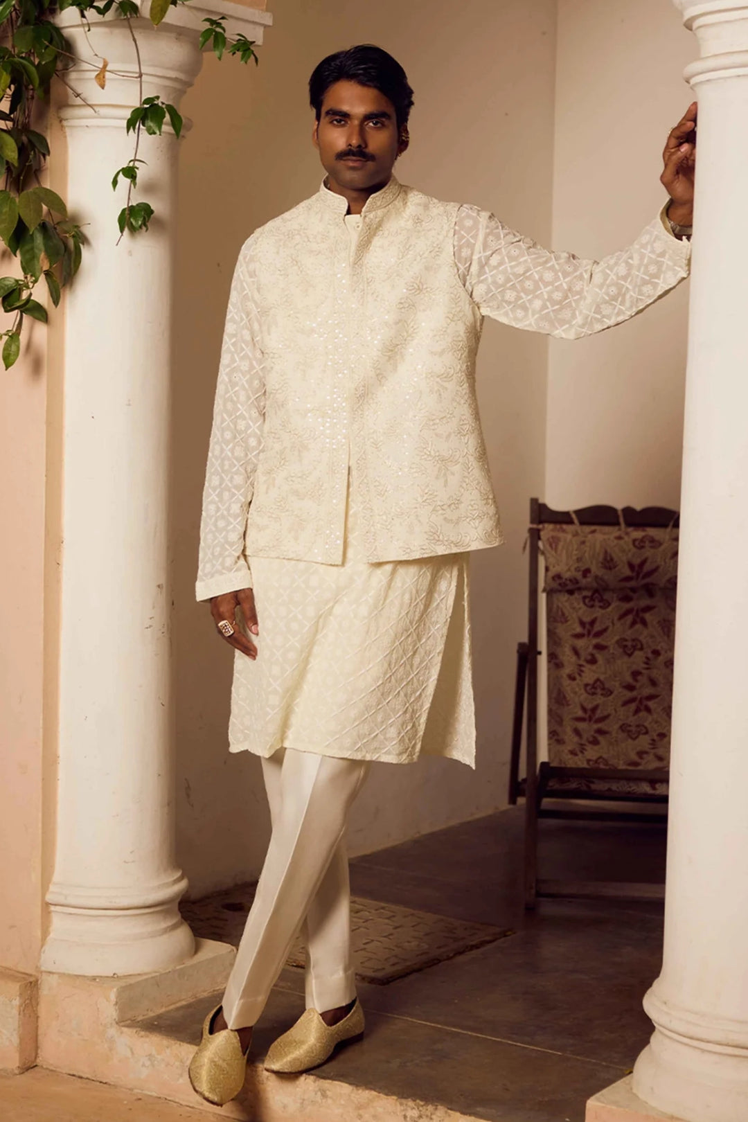 Ivory Pure & Premium Chikankari Sadari, Kurta Set