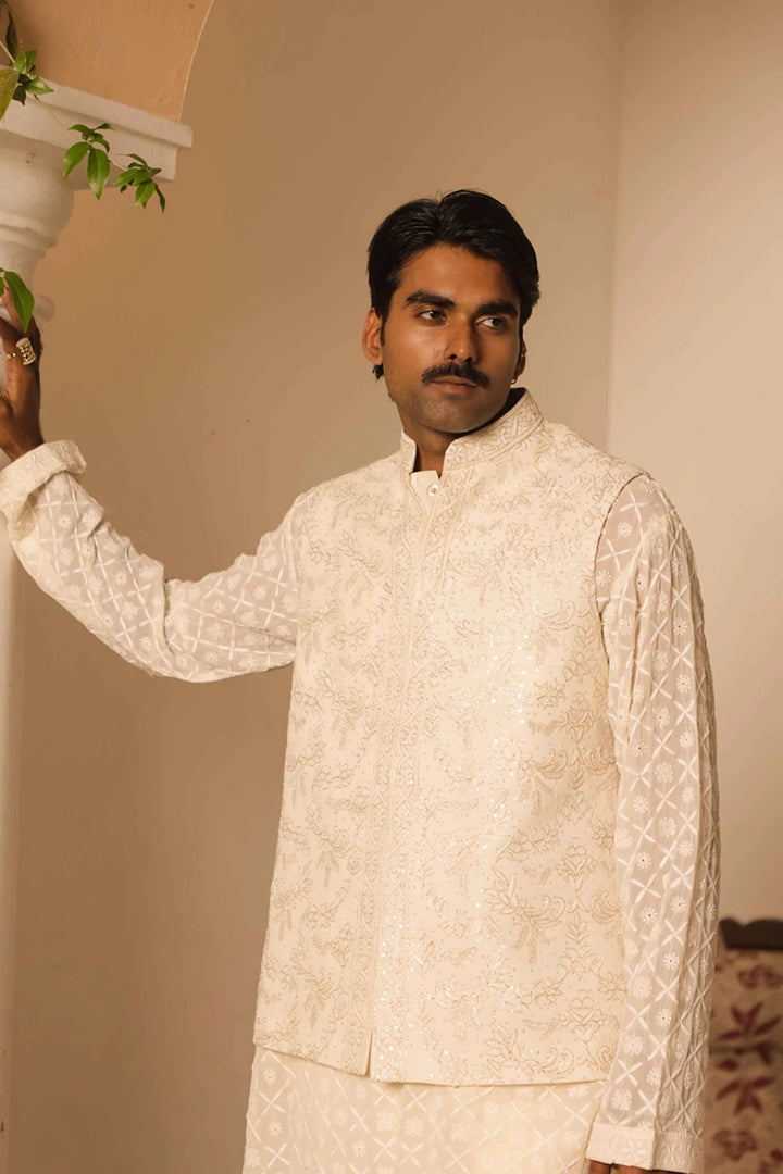 Ivory Pure & Premium Chikankari Sadari, Kurta Set