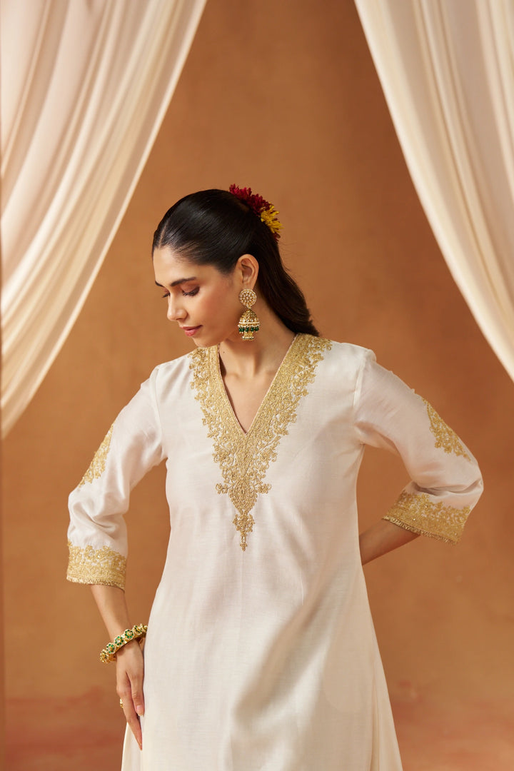Liana Daisy Chauga with Salwar and Dupatta