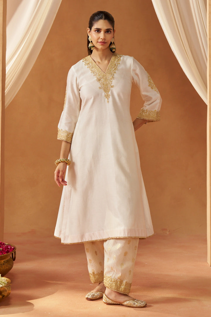 Liana Daisy Chauga with Salwar and Dupatta
