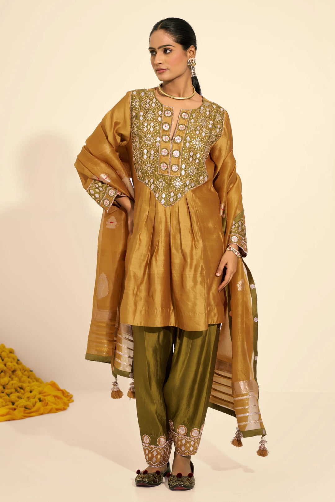 The mustard yellow Kurta Set