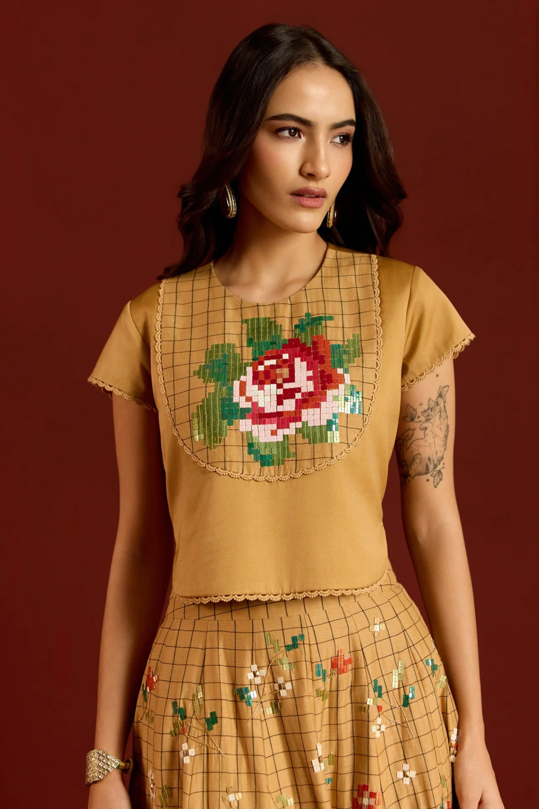 Gold Jal Skirt + U-shape Blouse