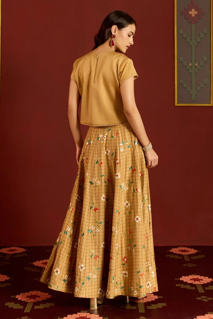 Gold Jal Skirt + U-shape Blouse