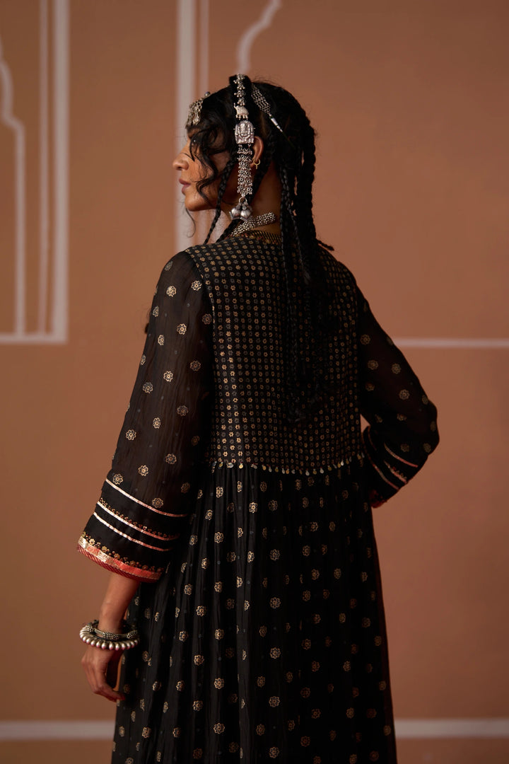 Meenal Kurta