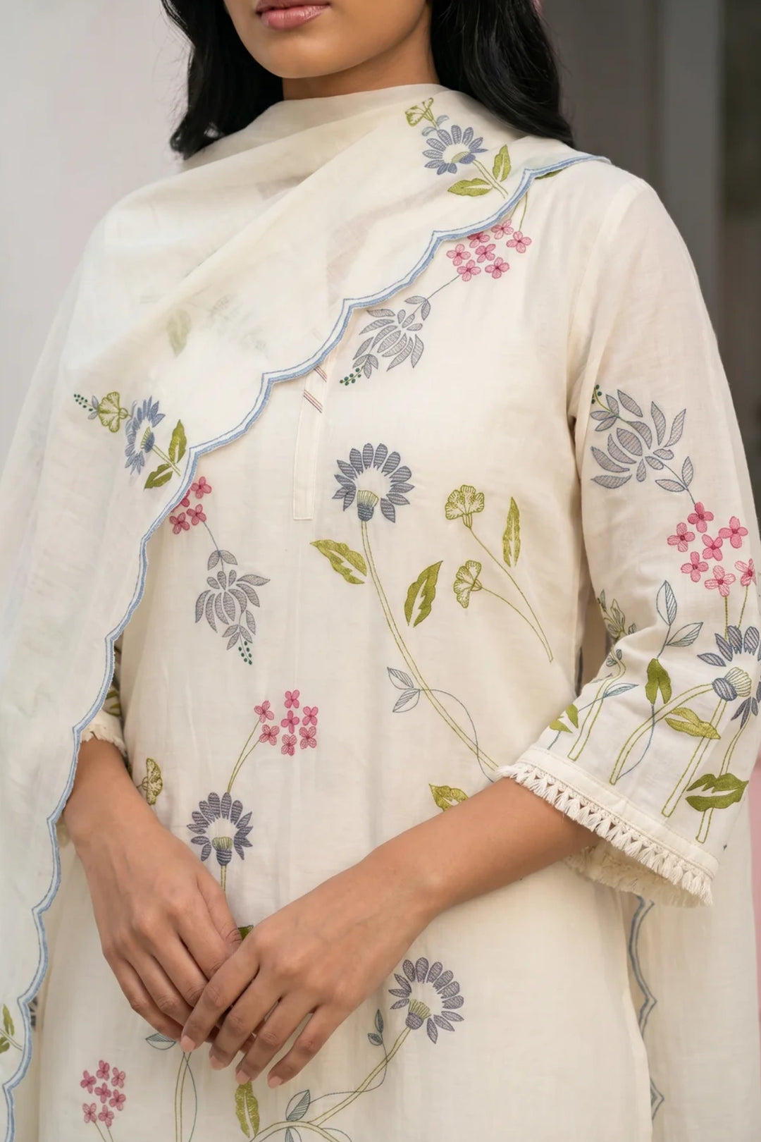 Falak Tissue Applique Kurta Set in Ivory
