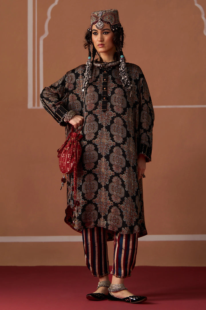 Sitara Kurta