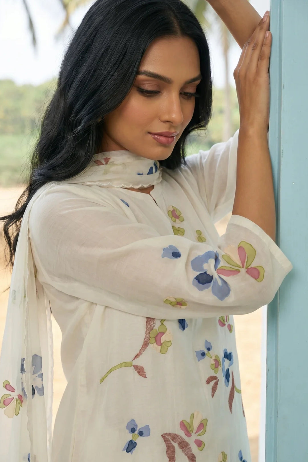 Frida Mul Chanderi Applique Kurta Set in Ivory