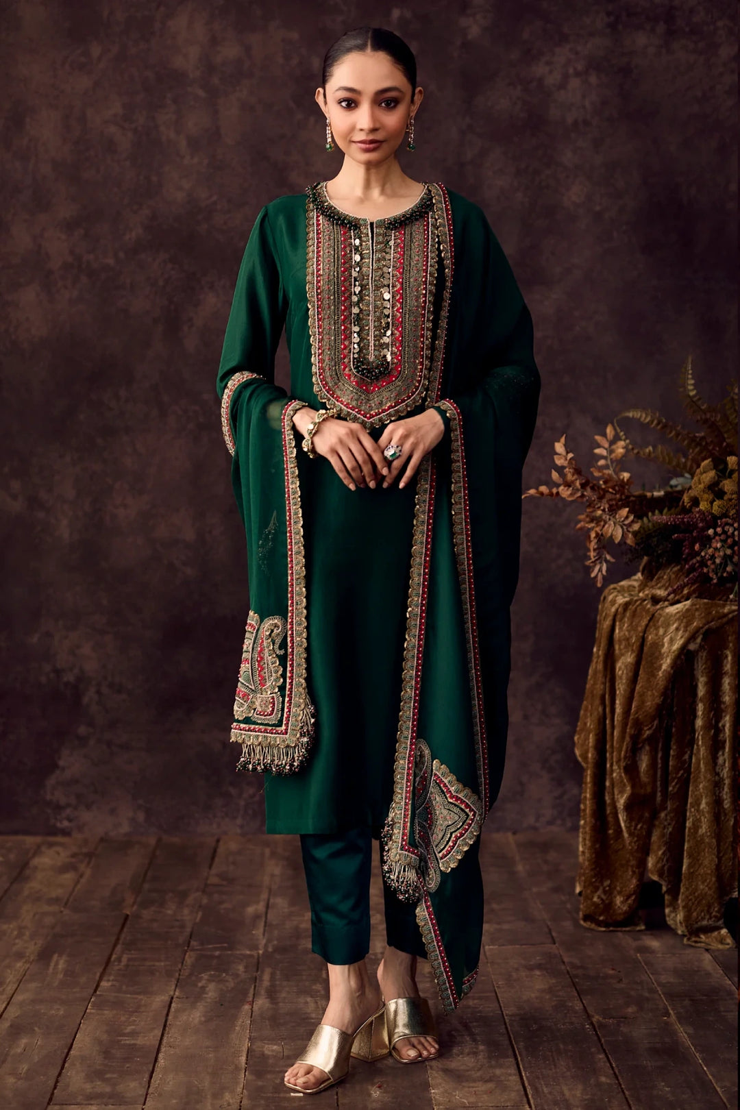 AV Dori Thread Suit