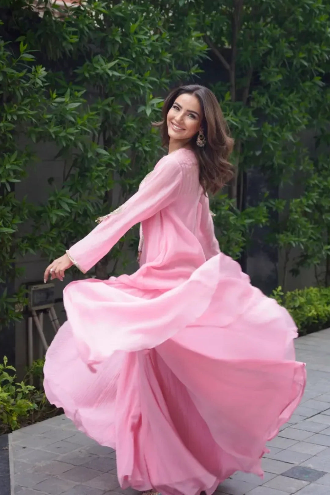 Jasmin Bhasin in Chandbali