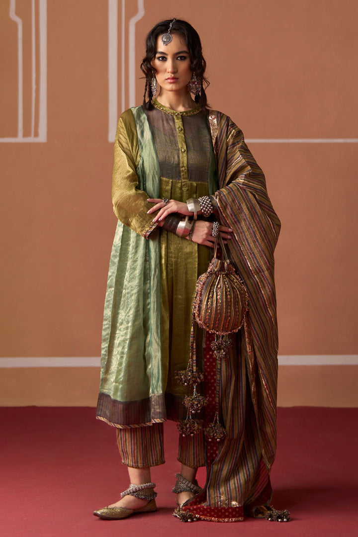 Advik Kurta