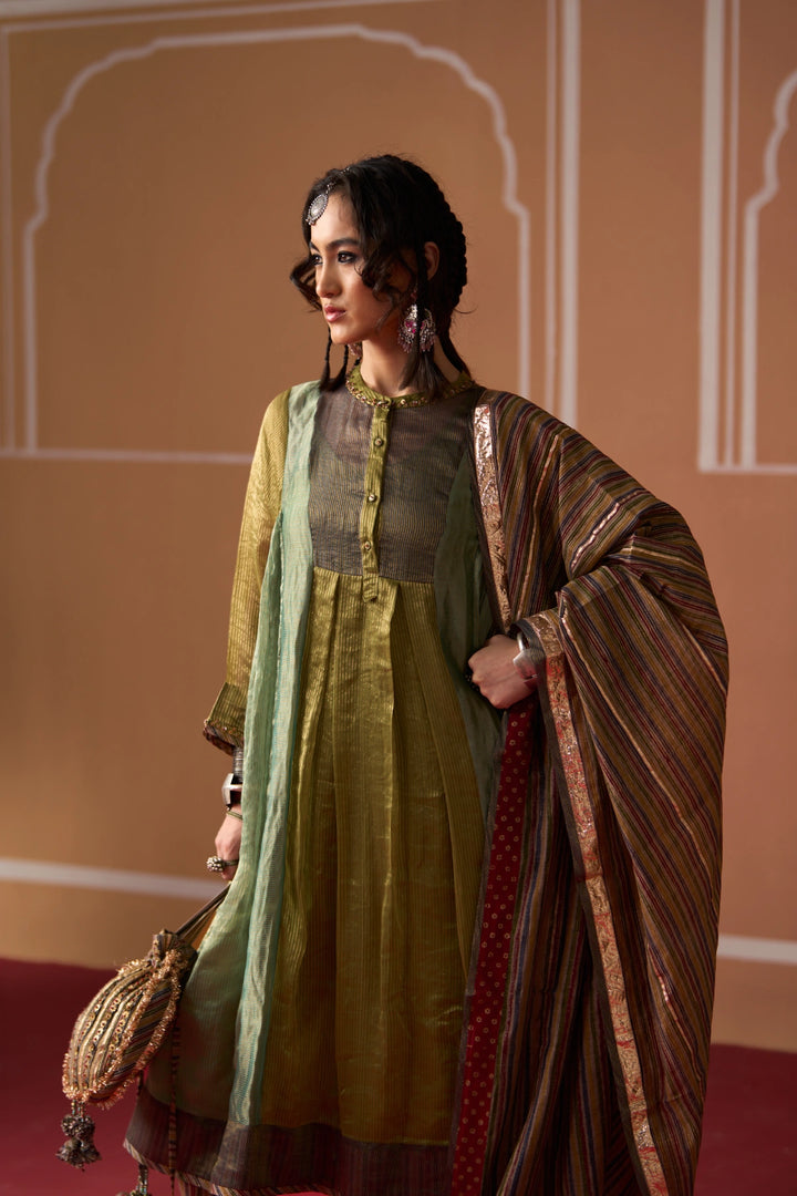 Advik Kurta