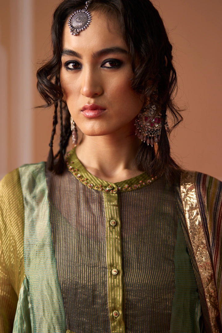 Advik Kurta