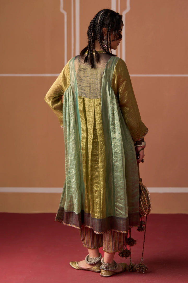 Advik Kurta