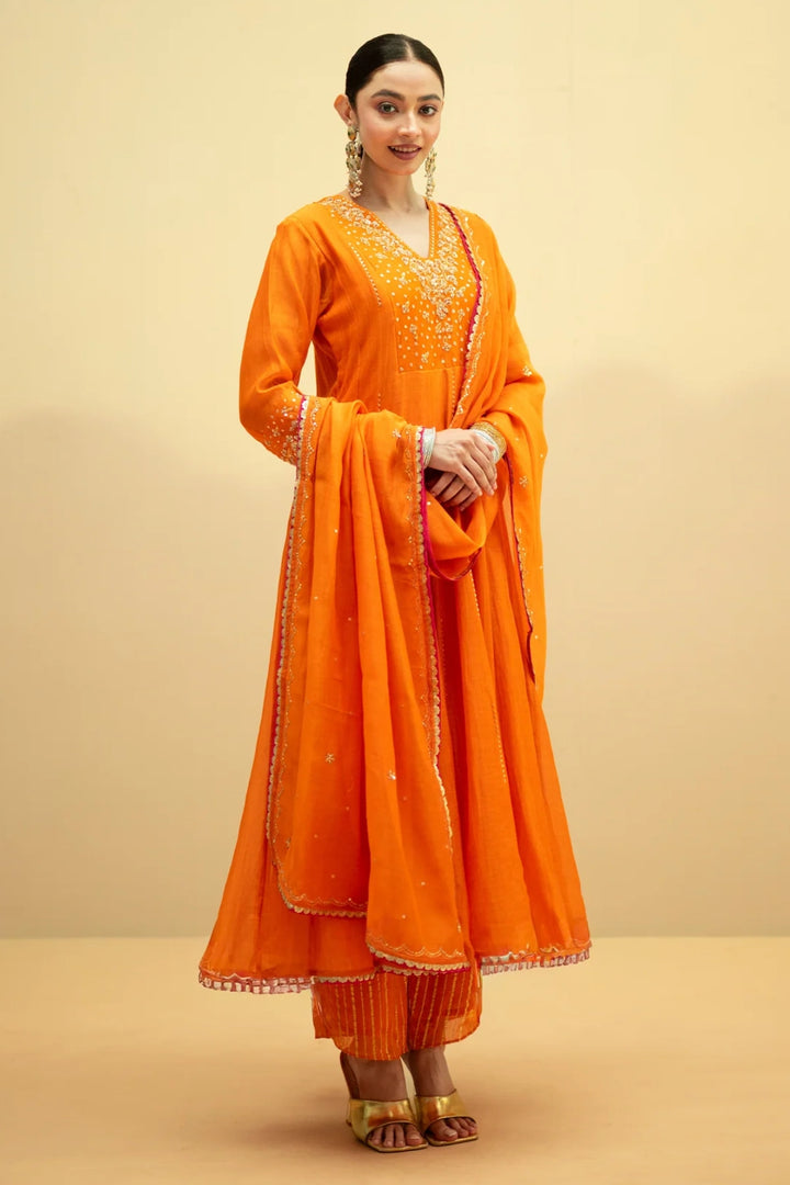 Taarini Mul Chanderi Anarkali Set