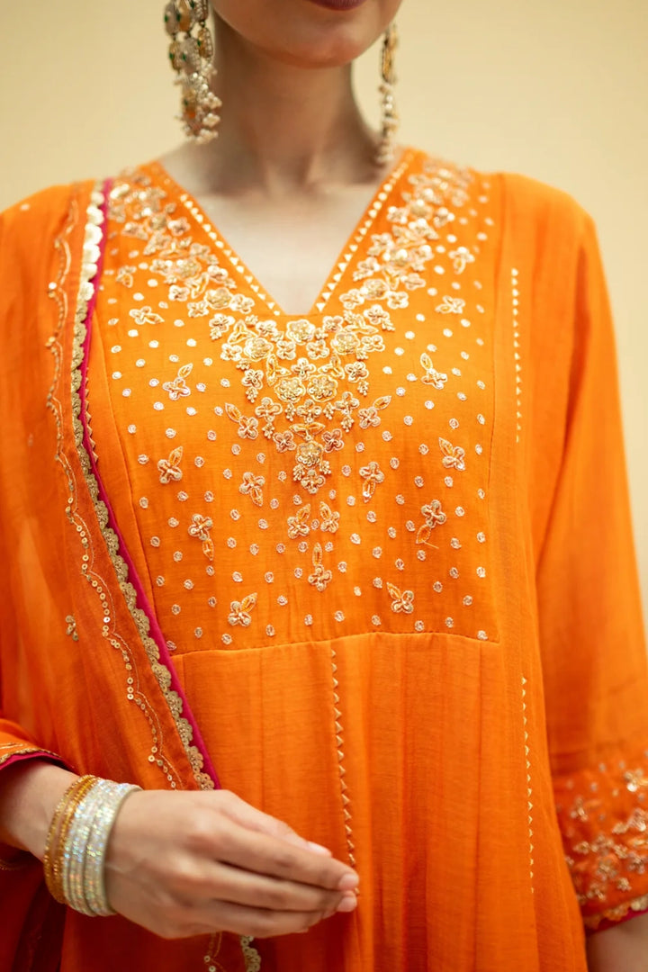 Taarini Mul Chanderi Anarkali Set