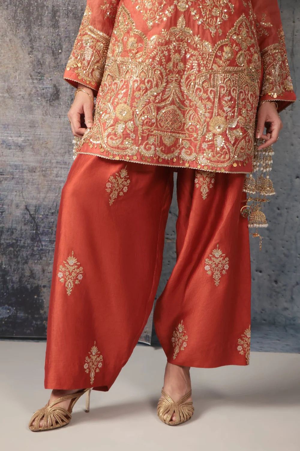 Zar-Rang Orange Jaal Farshi Kurta Set