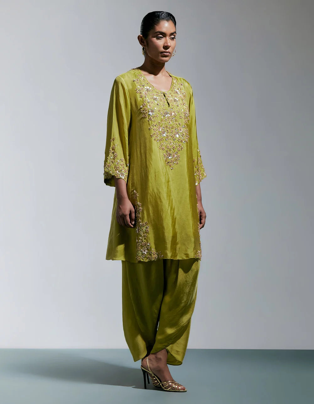 Ont 586 Set Henna