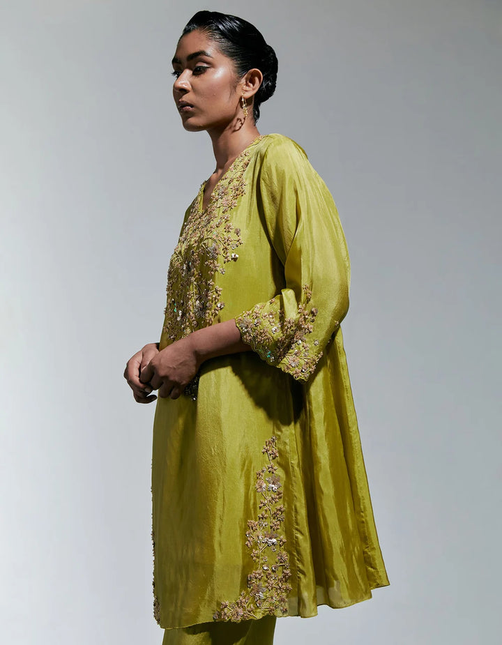 Ont 586 Set Henna