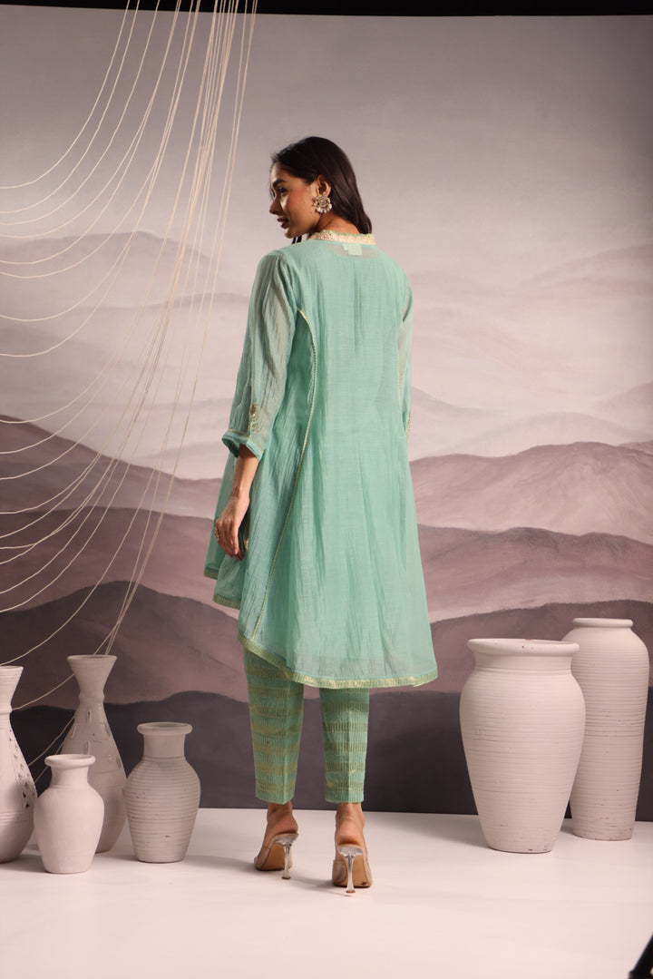 embroidered chanderi high-low kurta set