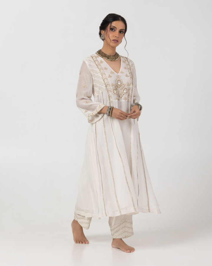 white chanderi mull embroidered kurta with cotton silk bottom and chanderi zari dupatta