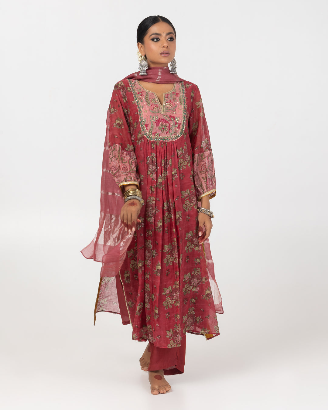 blush pink zari dupatta