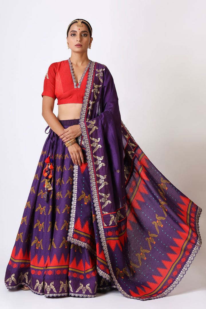 prateeti purple embroidered dupatta