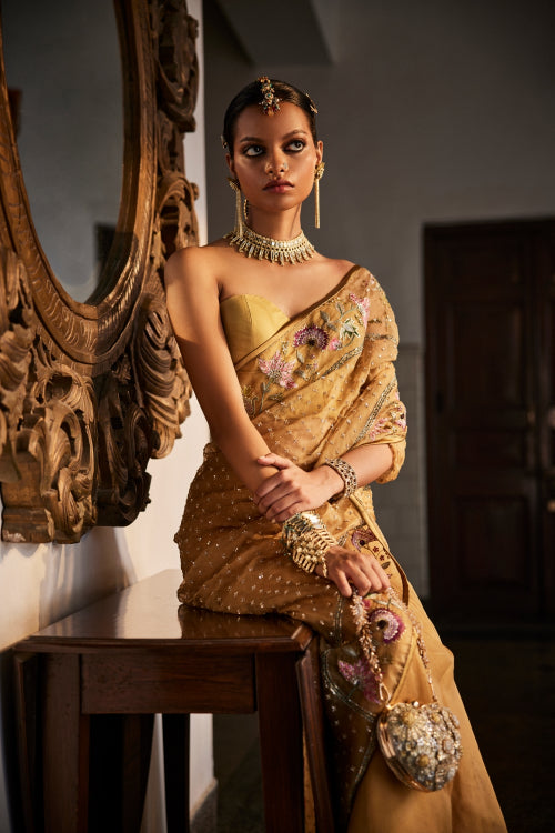 sanobar saree set sunehra