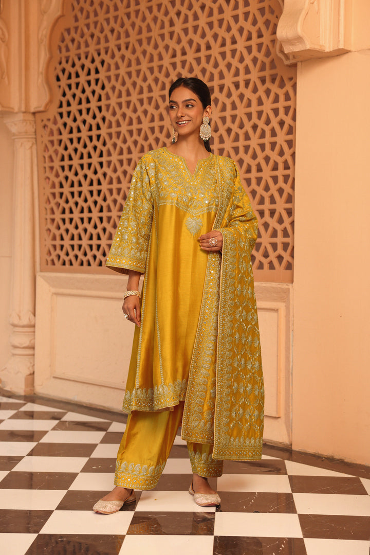 aiman-short knee length chauga with salwar and odhni