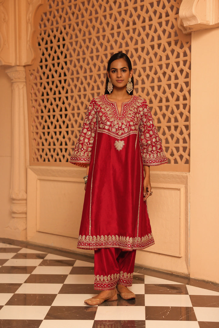 aiman-short knee length chauga with salwar and odhni