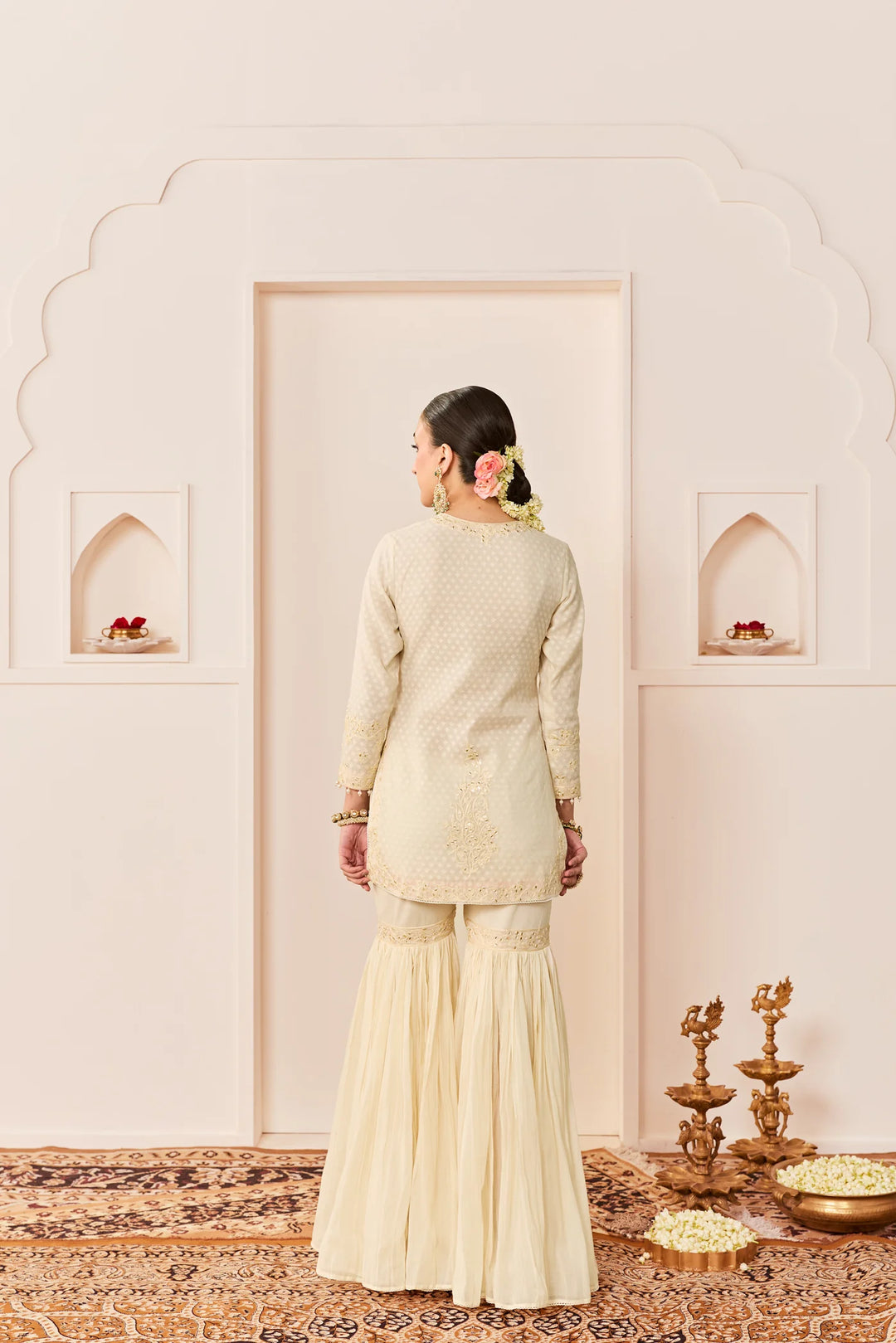 Yasneen -daisy Ivory Short Kurta With Garara And Dupatta