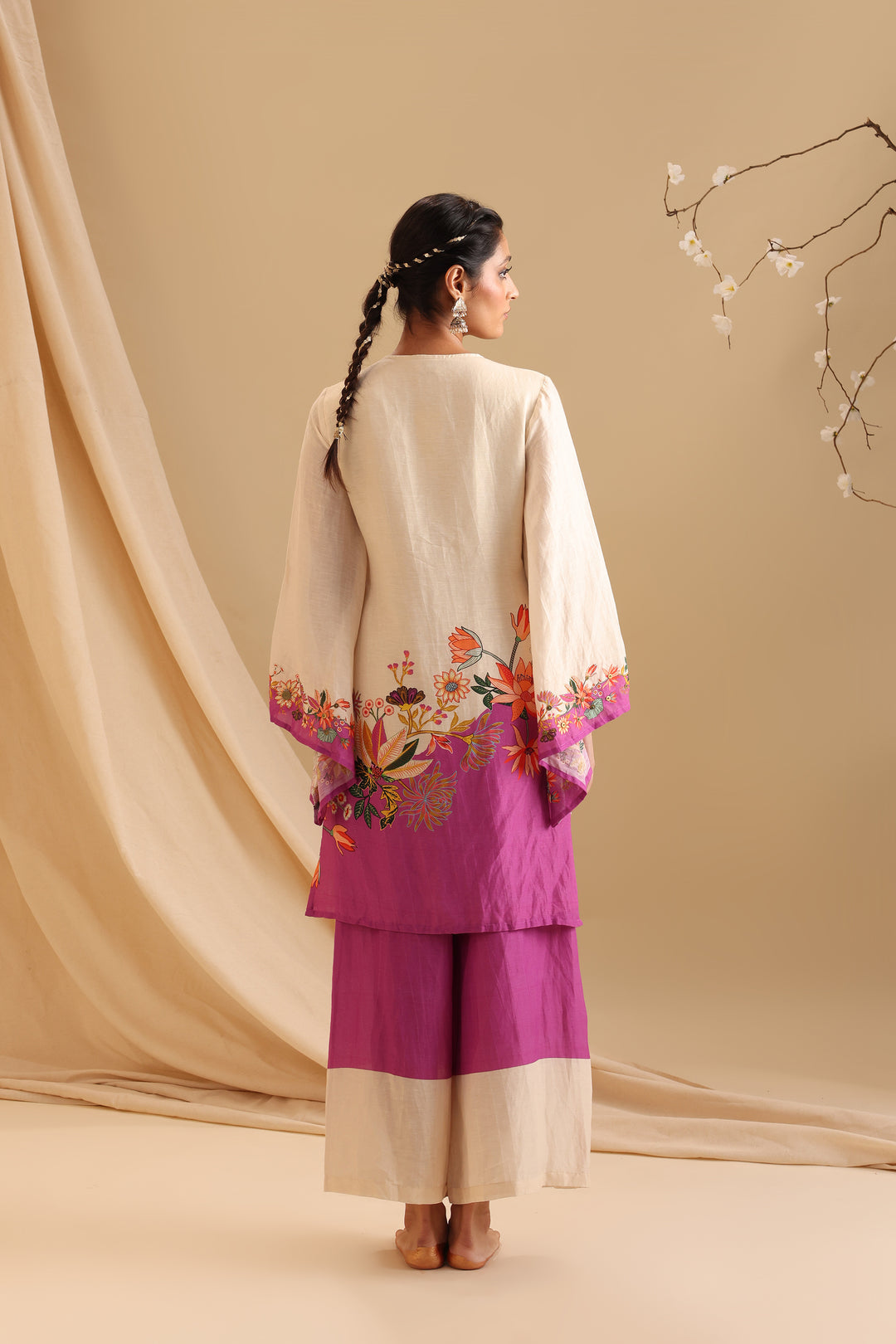 aarani embroidered kurta set