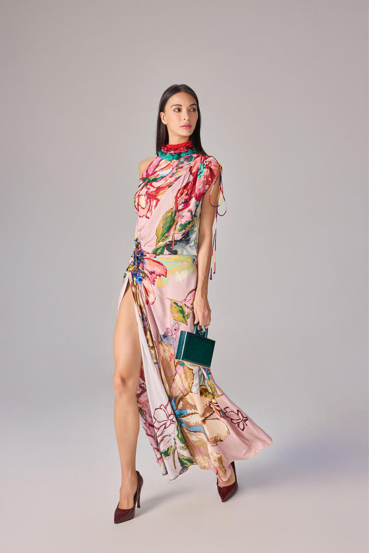 nargis dress