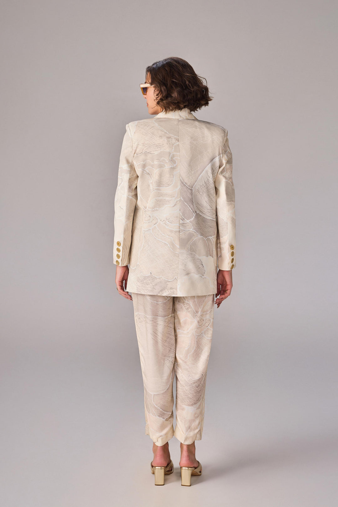 ezra blazer
