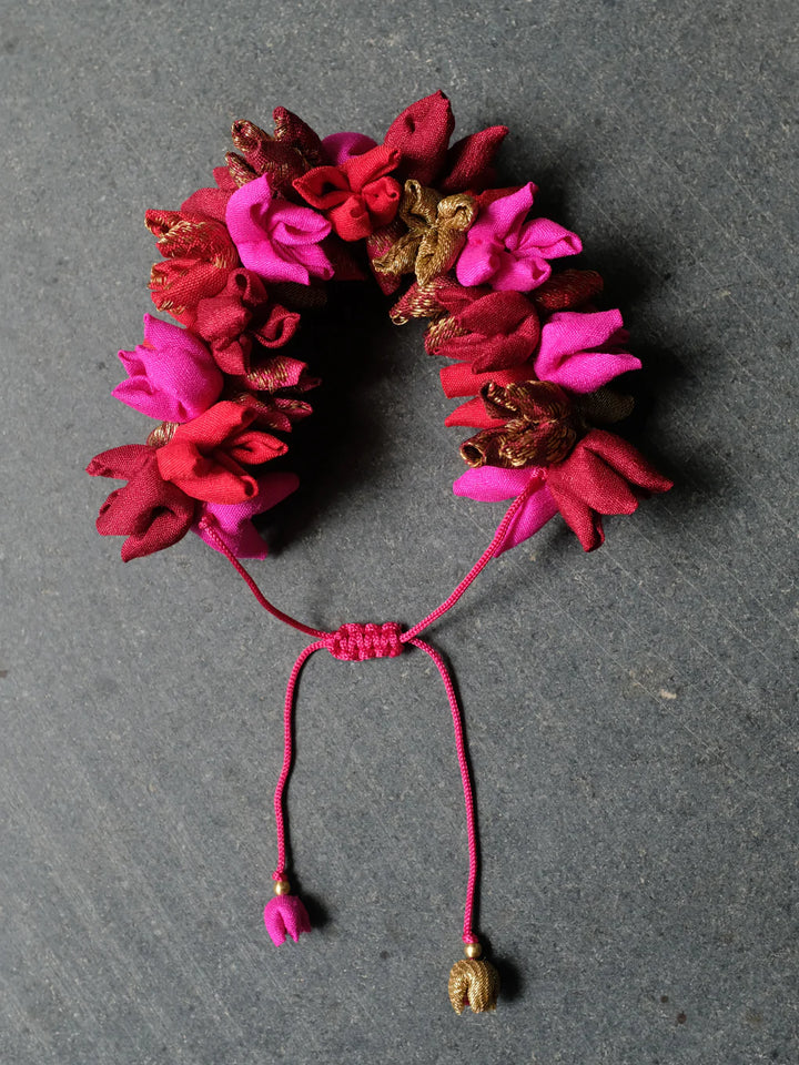 Shades of Red Mogra bracelet