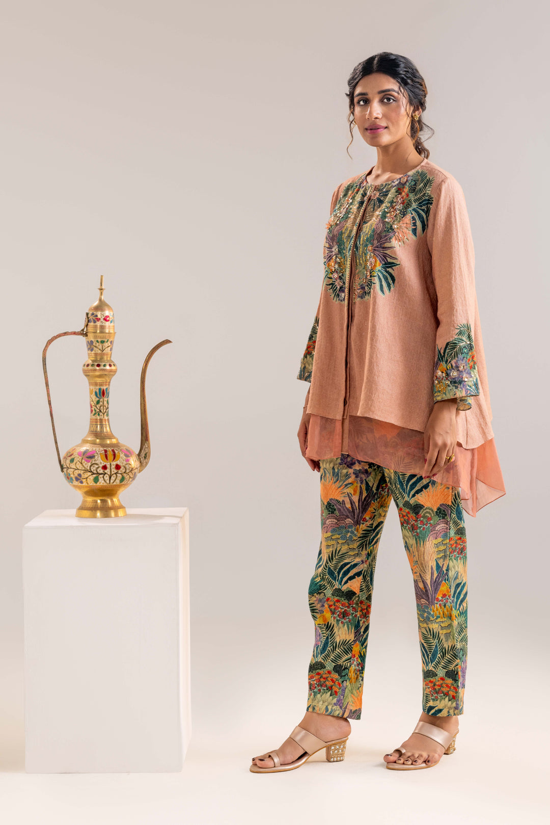 kiara embroidered kurta set