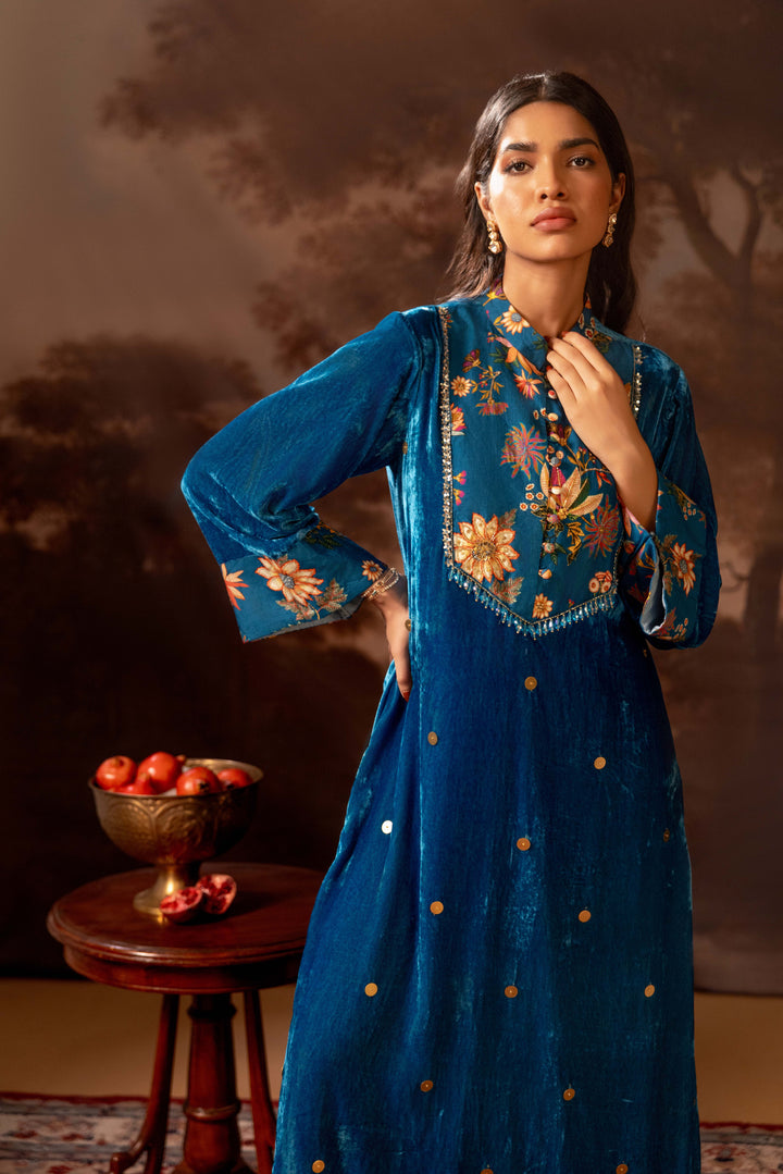 aarani embroidered kurta set