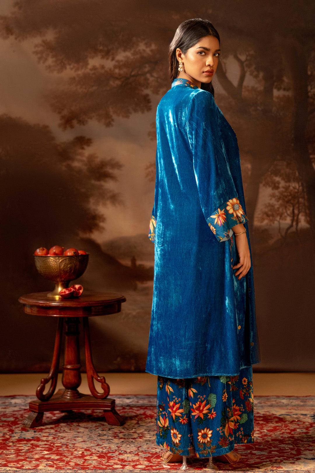 aarani embroidered kurta set