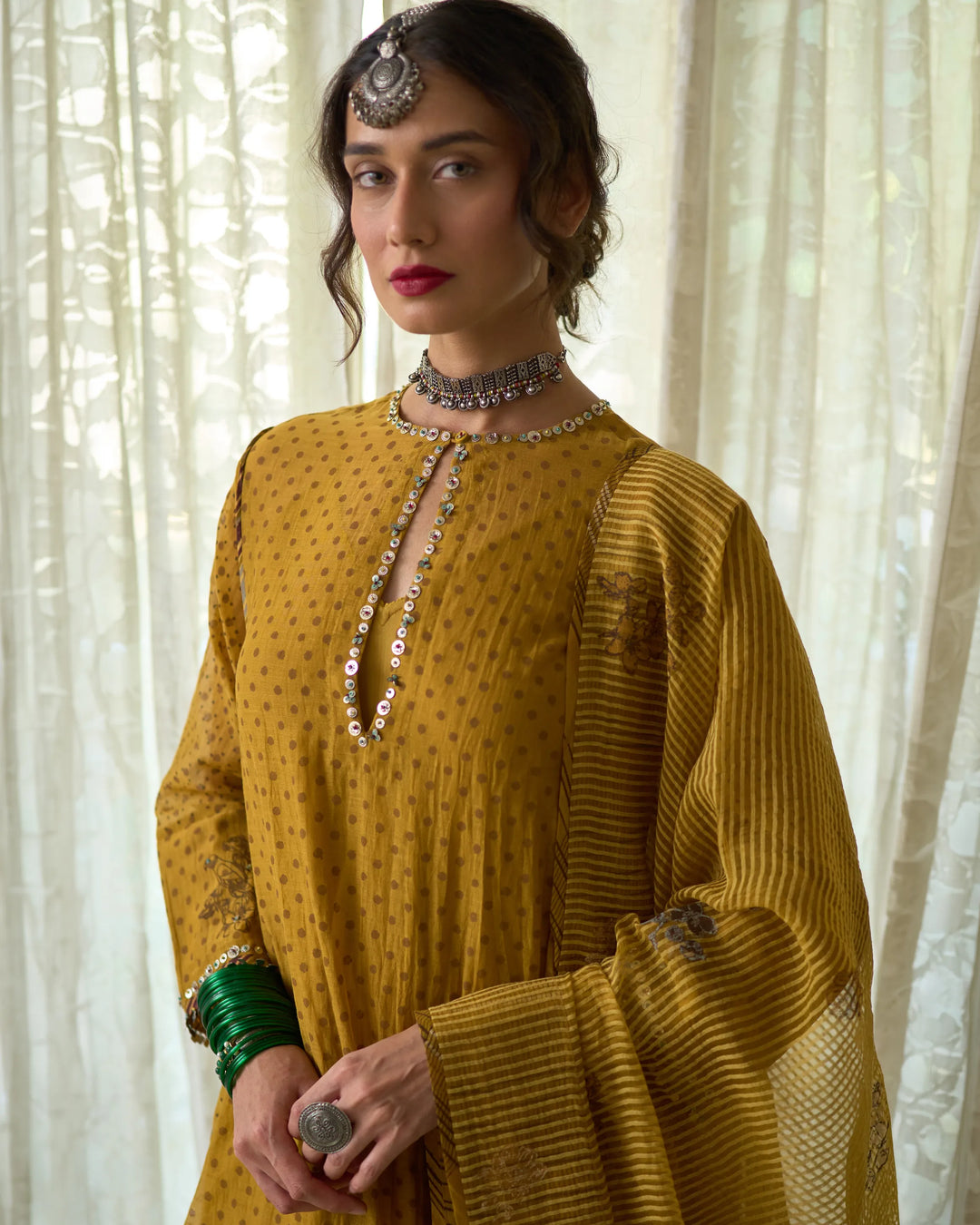Kuhu Kurta