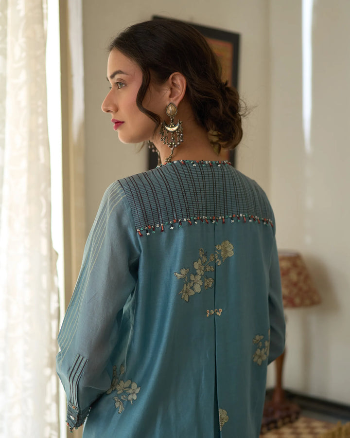 Chitra Kurta