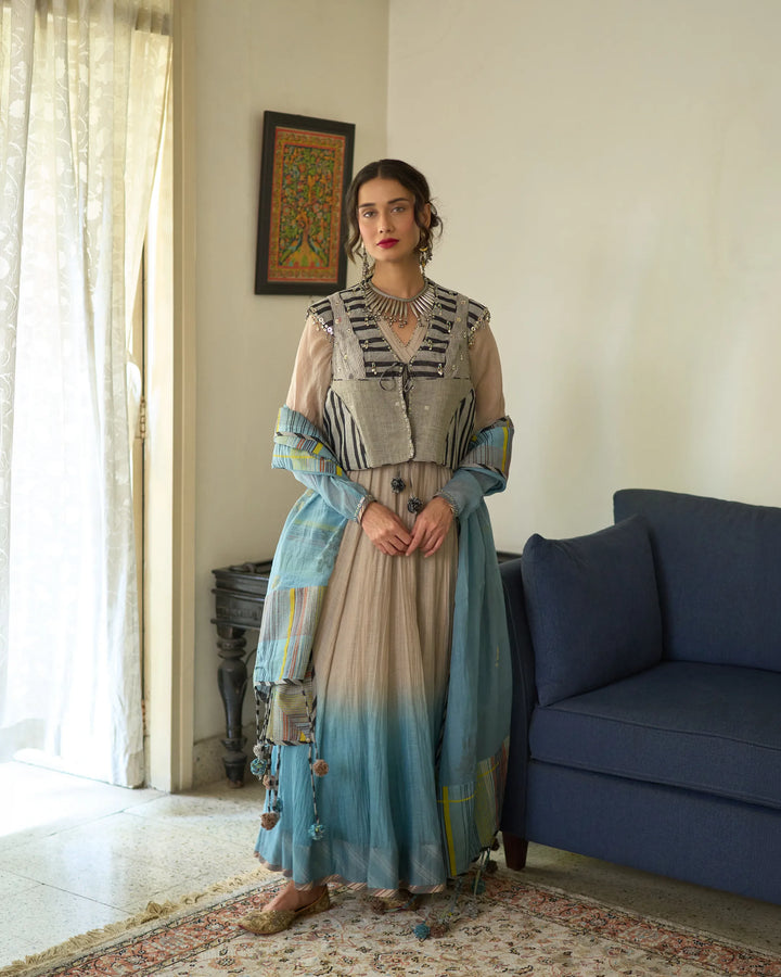 Tina Dupatta