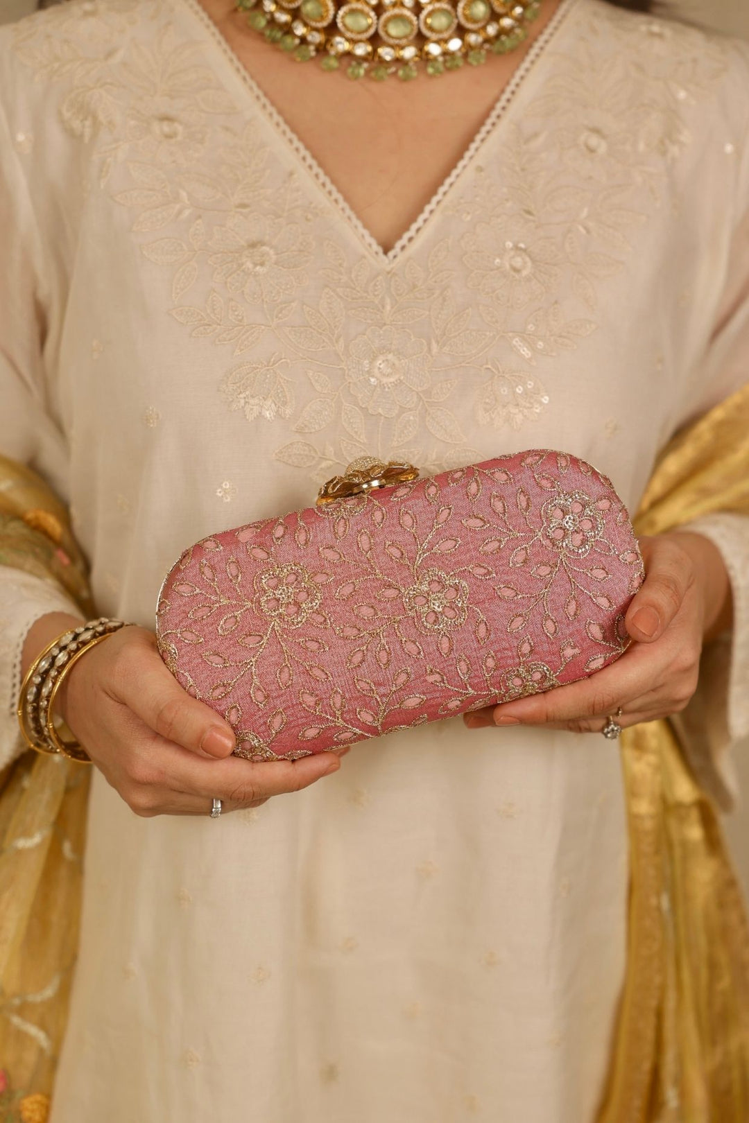 tarang cutwork capsule clutch-pink