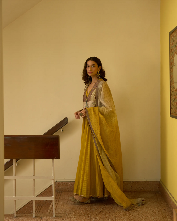 Dhara Dupatta